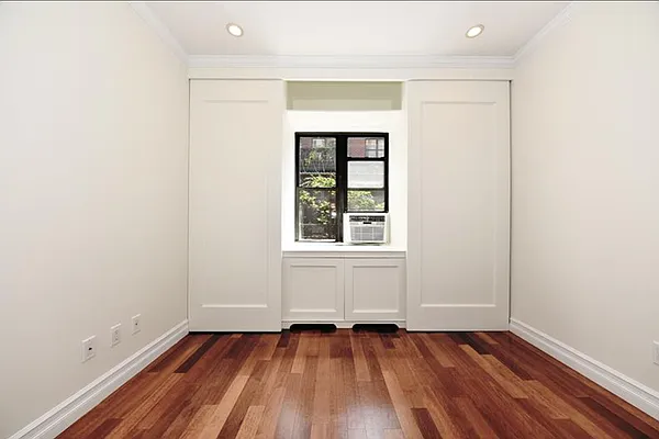 Rented by Buchbinder & Warren | media 18