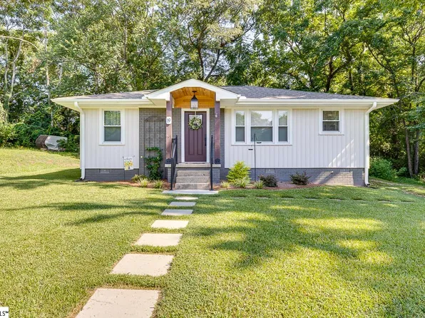 19 N Acres Dr, Greenville, SC 29609