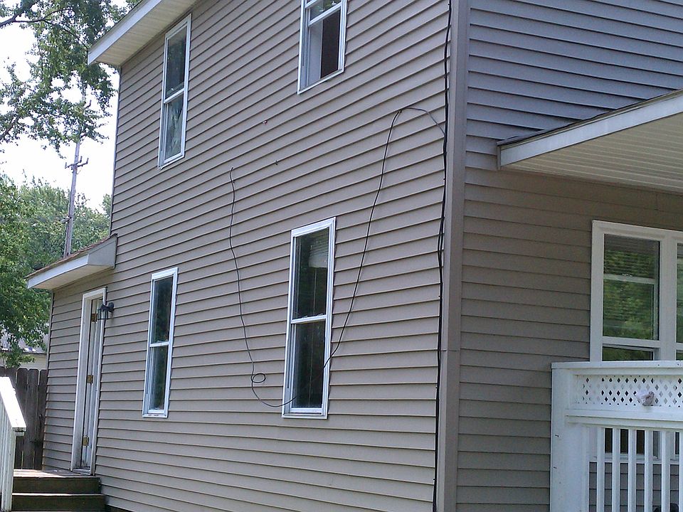 2nd image of 1034 W 37th St