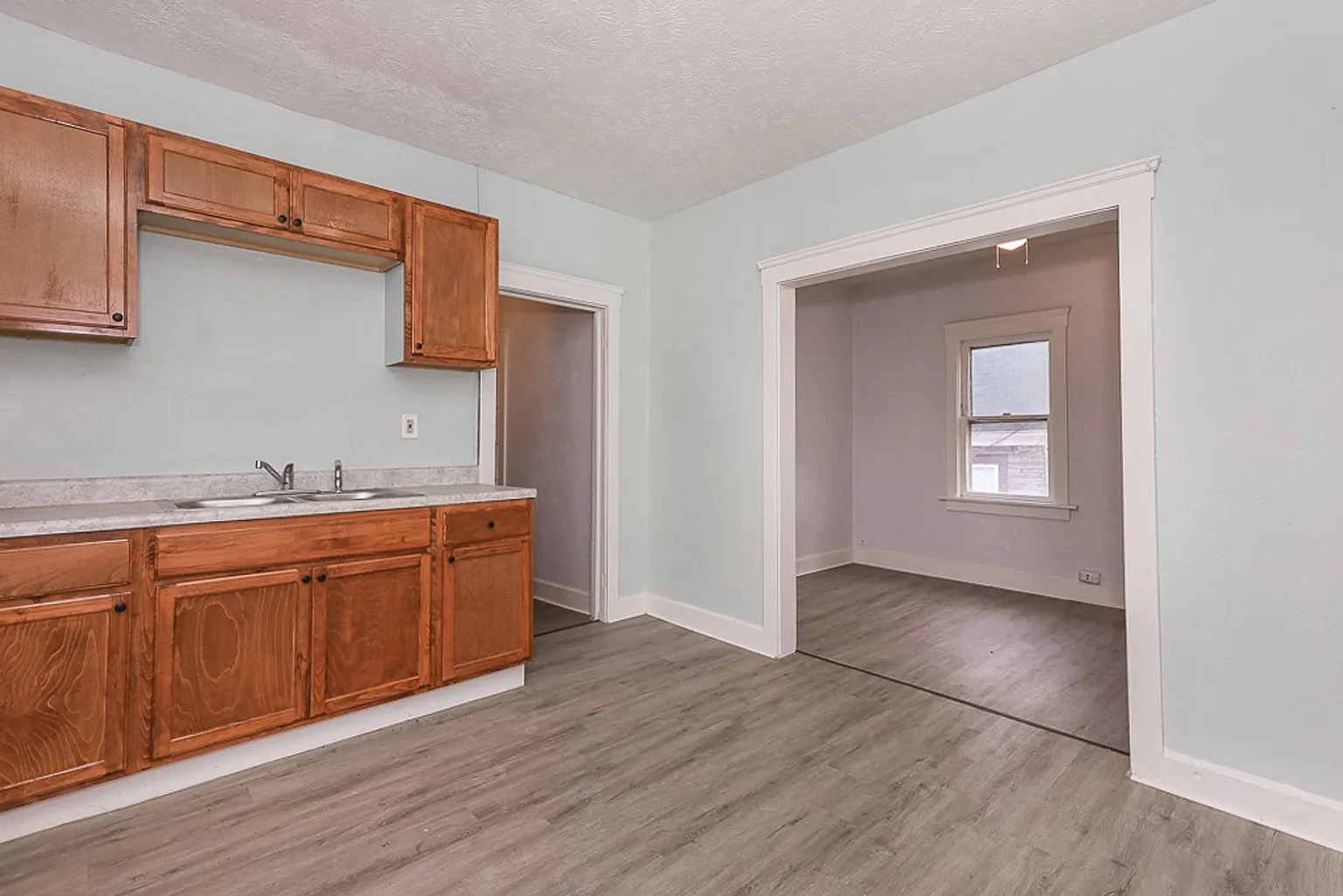 2307 Garden Ave photo 1