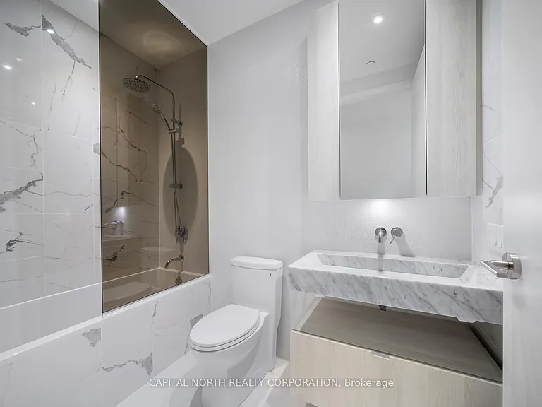 11 Yorkville Ave #5908 — Photo 23