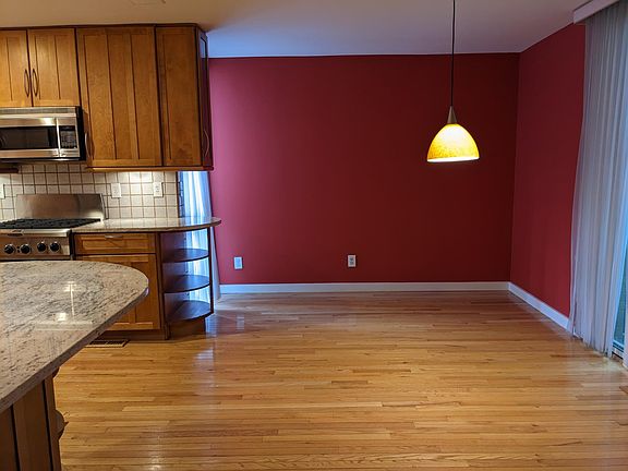 5th image of 1672 Chimney House Rd