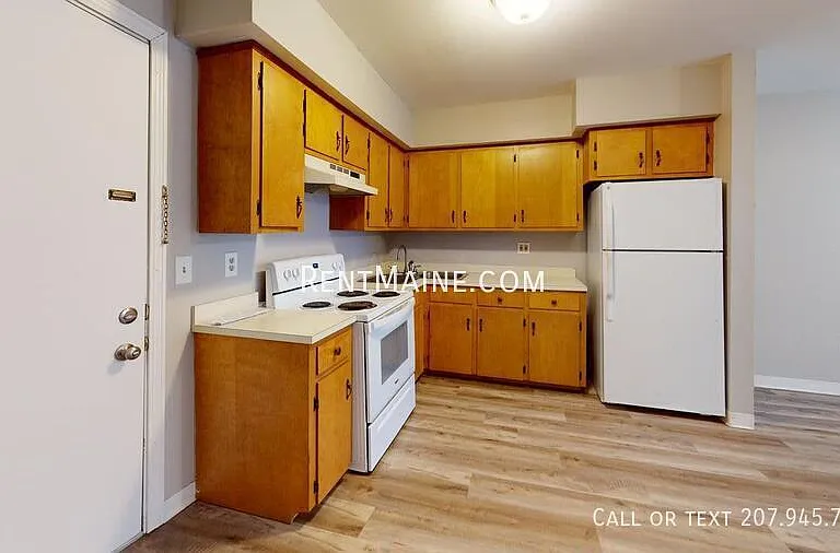 46 Baker St #4 — Photo 1