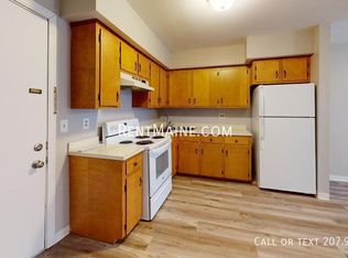 46 Baker St #4, Clinton, ME 04927