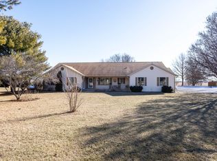 1476 County Road 2500 E, Ogden, IL 61859