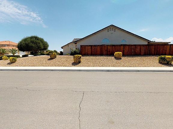 3rd image of 12698 Mar Vista Dr