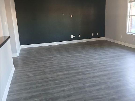 2nd image of 6011 Cobalt Ln