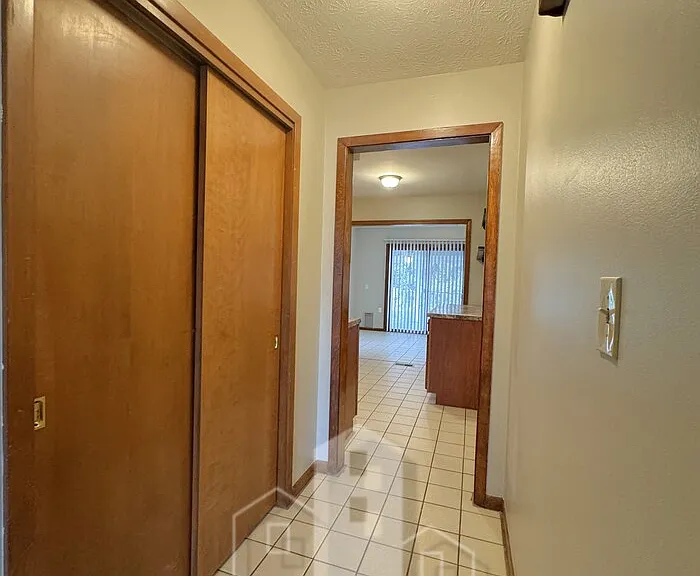 5880 Saranac Dr — Photo 8