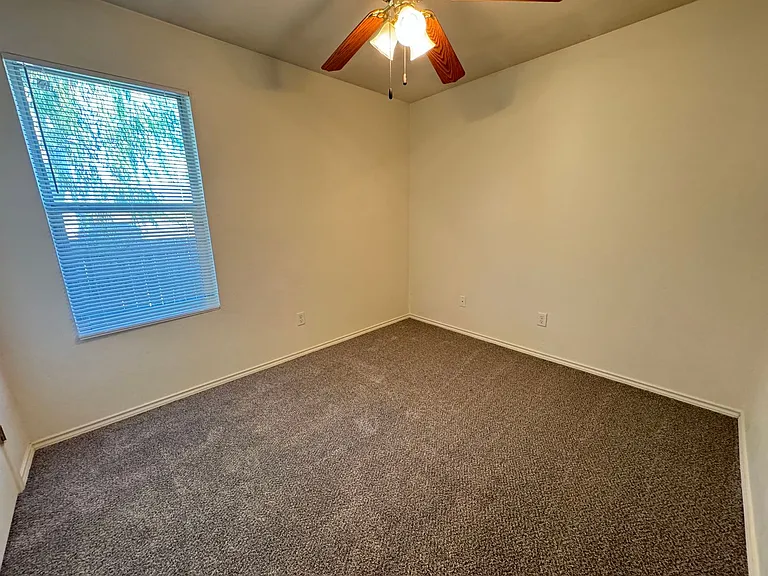 Sales--3809 Edgefield St. — Photo 16