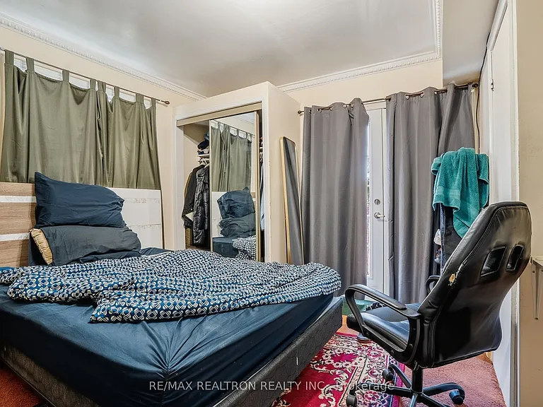 2 Eli Shackleton Ct — Photo 20
