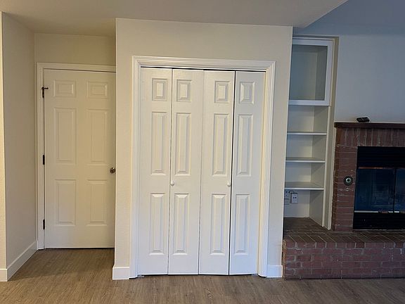 4th image of 624 Curtin Ln