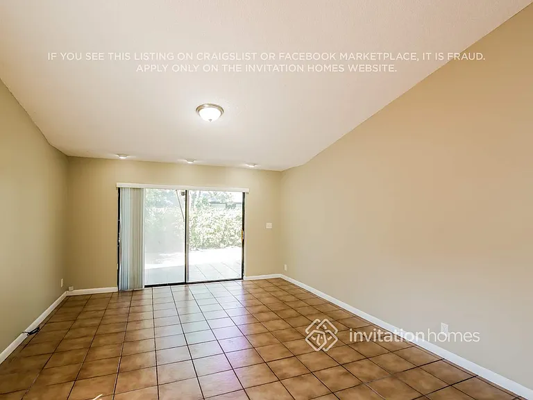 2301 NW 102nd Way — Photo 6