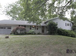 2327 Sunnydale Dr, Temperance, MI 48182