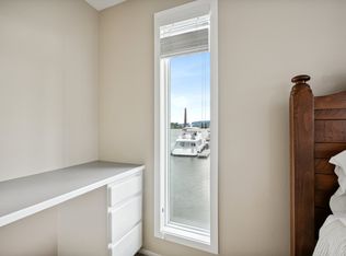 34321 Johnsons Landing Rd, Scappoose, OR 97056