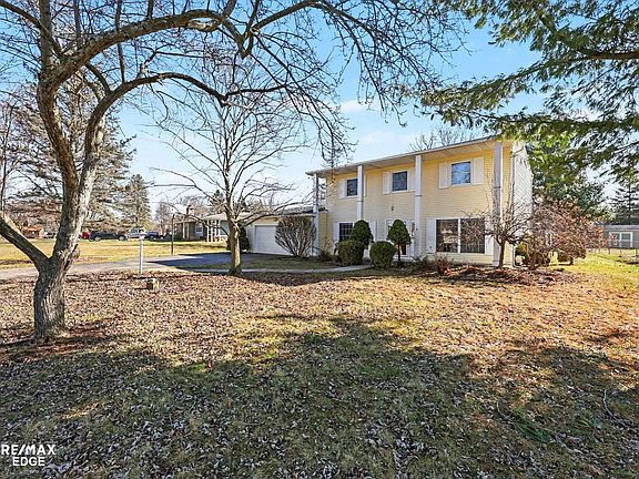 4th image of 3478 N Gale Rd