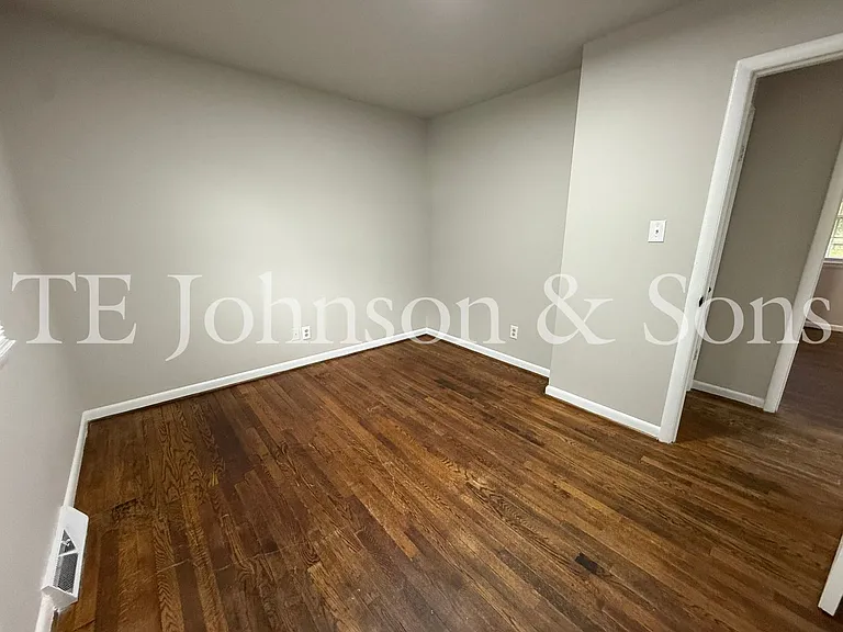 425 Cody Cir — Photo 21