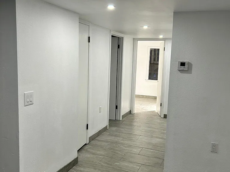721 N Yturria St #3 — Photo 10