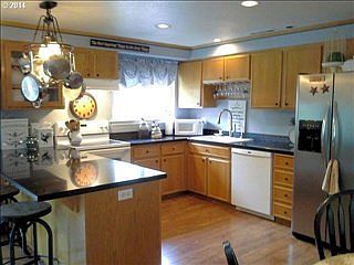 5th image of 1191 NE Garden Valley Blvd