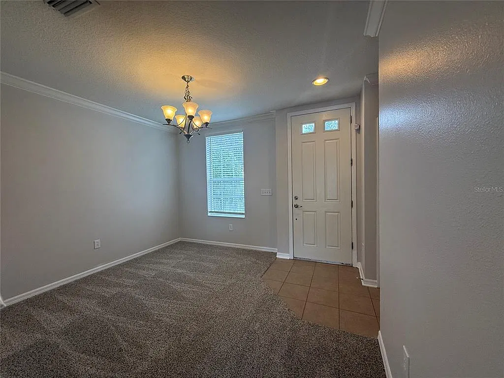 3 bed, 2.5 bath, 1449 sqft, $2,395 — Photo 2