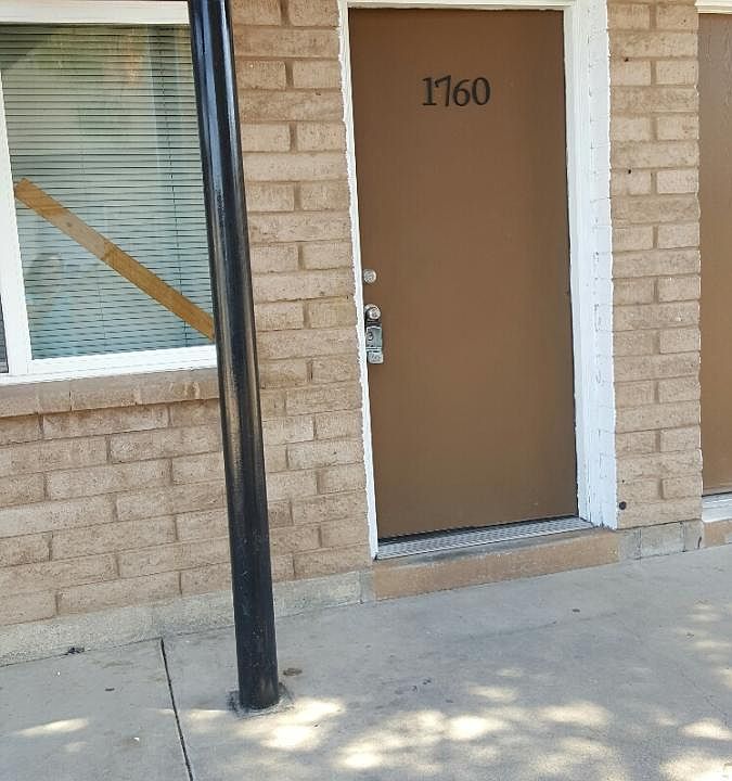 1st image of 1760 E 6th Ave