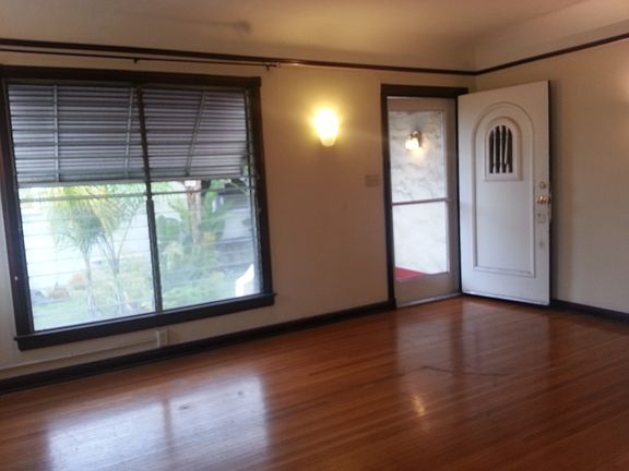 5th image of 4548 Eagle Rock Blvd