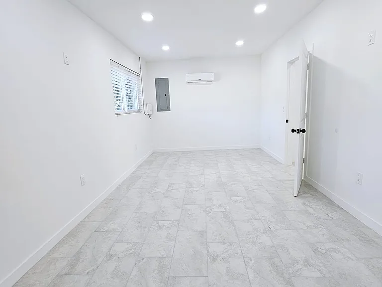 1014 Mandalay Dr — Photo 4