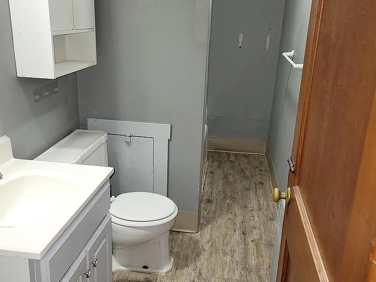 301 Buffalo Ave — Photo 5