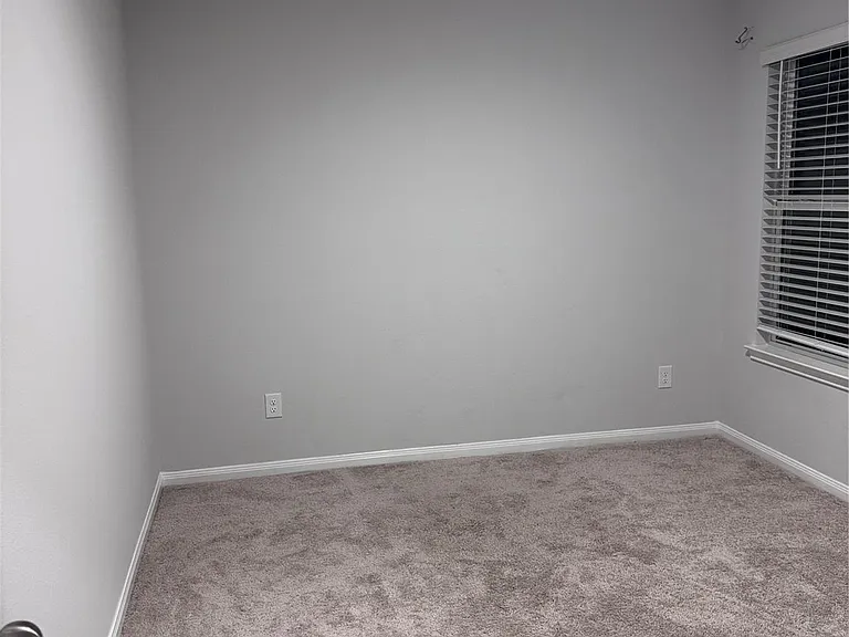 2217 Middle Ridge Dr — Photo 11