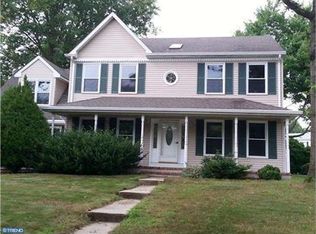 16 Paxson Ave, Hamilton, NJ 08690