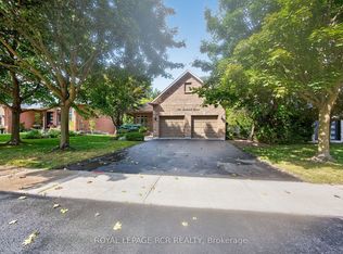 932 Shadrach Dr, Newmarket, ON L3X2H4