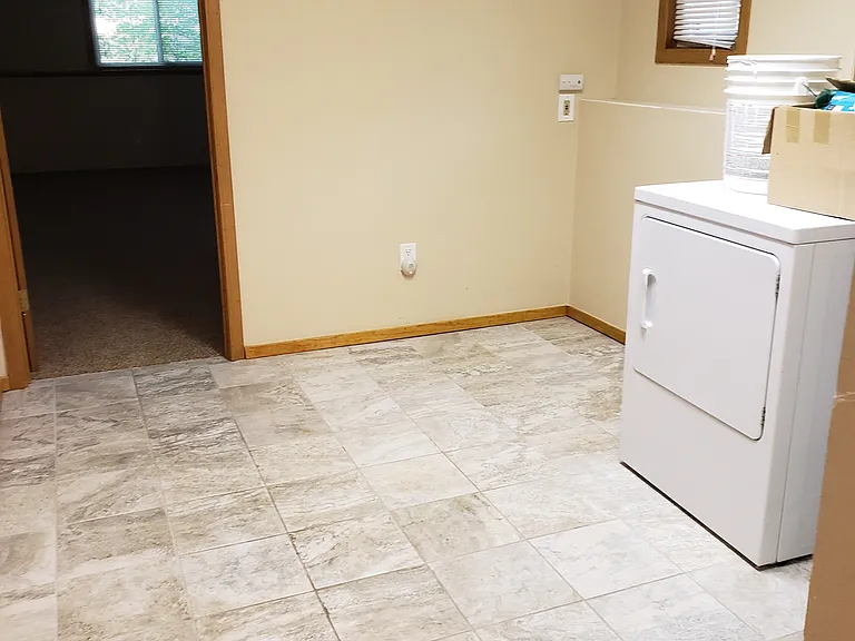 3895 Birchwood Dr — Photo 5