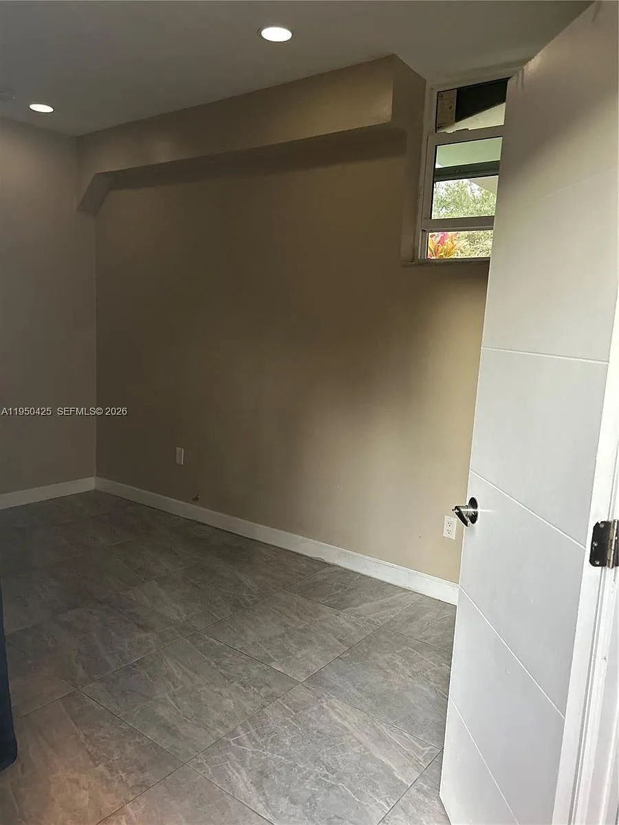 Building Photo - 2300 NW 94th St #0