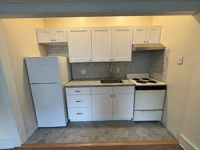 1637 Haworth St #C — Photo 2