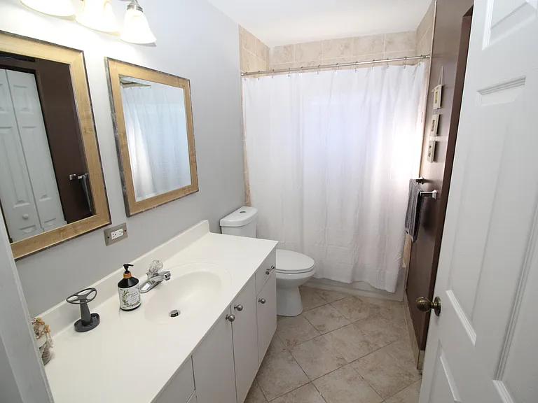 1396 Banyan Way — Photo 16