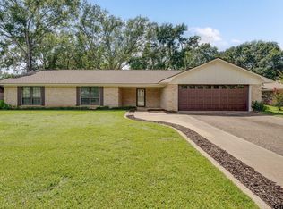 407 Gatewood Dr, Whitehouse, TX 75791