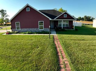 211 Conductor Cv, Garrett, IN 46738