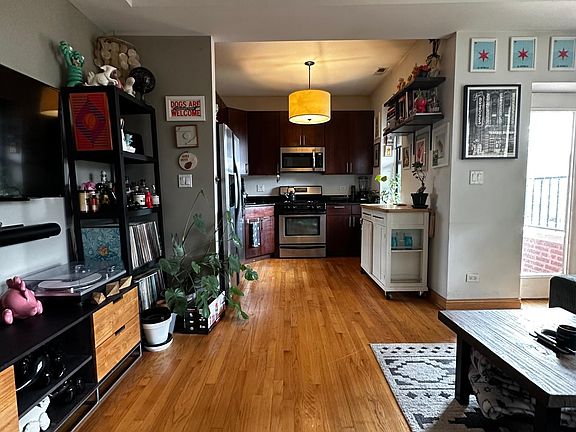 4th image of 1015 N Campbell Ave APT 3