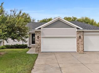5820 Kennedy Ct, Lincoln, NE 68521