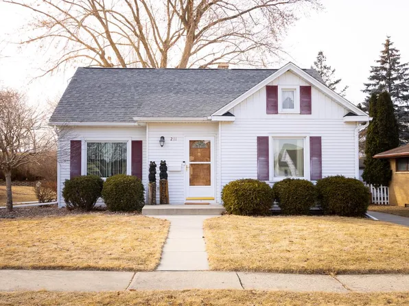 211 Grand BOULEVARD, Mayville, WI 53050