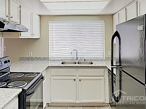 5th image of 8405 Mulcahy Ave