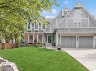 8905 W 132nd Ter, Overland Park, KS 66213