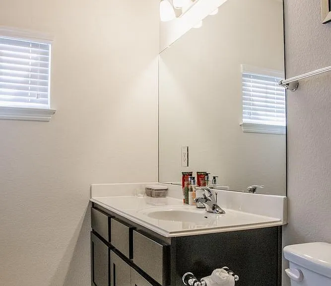 145 Pincea Pl — Photo 17