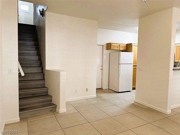 4th image of 1160 Nevada Sky St
