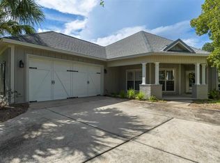 519 Retreat Ln, Gulf Shores, AL 36542