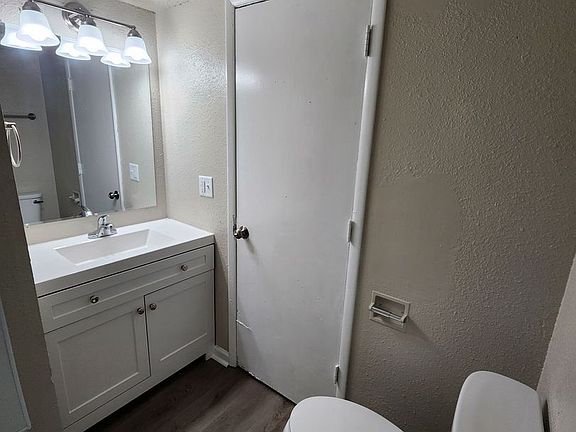 5th image of 1313 21st St #4