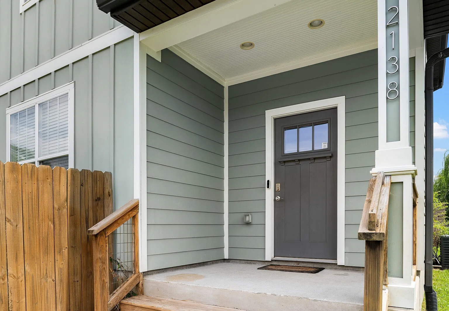 3 bed, 2.5 bath, 1567 sqft, $2,500 — Photo 3
