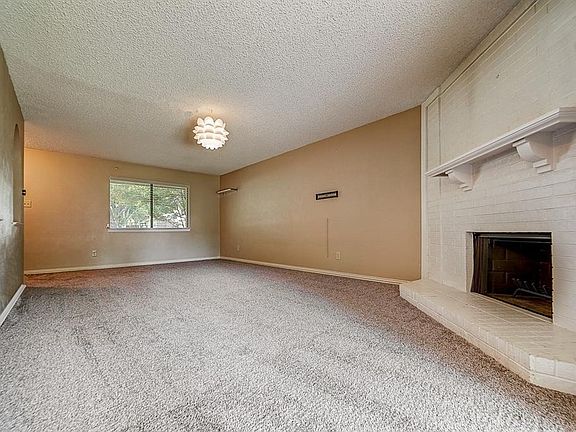 4th image of 5306 Wyrick Ln