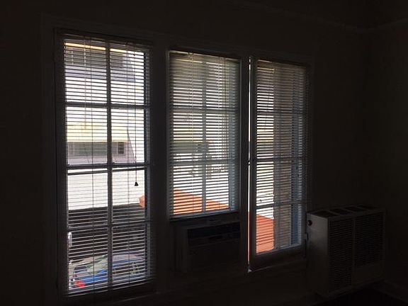 4th image of 611 S Virgil Ave #211