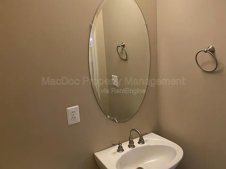 121 Riggs Rd — Photo 18