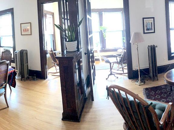 4th image of 153 Western Ave N APT 6